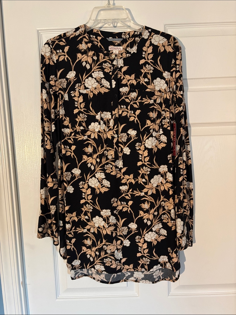 Merona Black Floral Button-Front Long-Sleeve Top